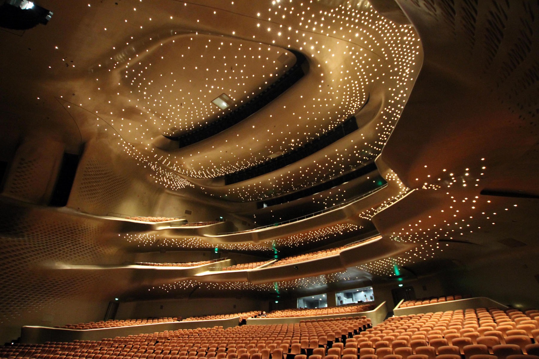 Развитие культуры (41) - Оперный театр Гуанчжоу (Заха Хадид)